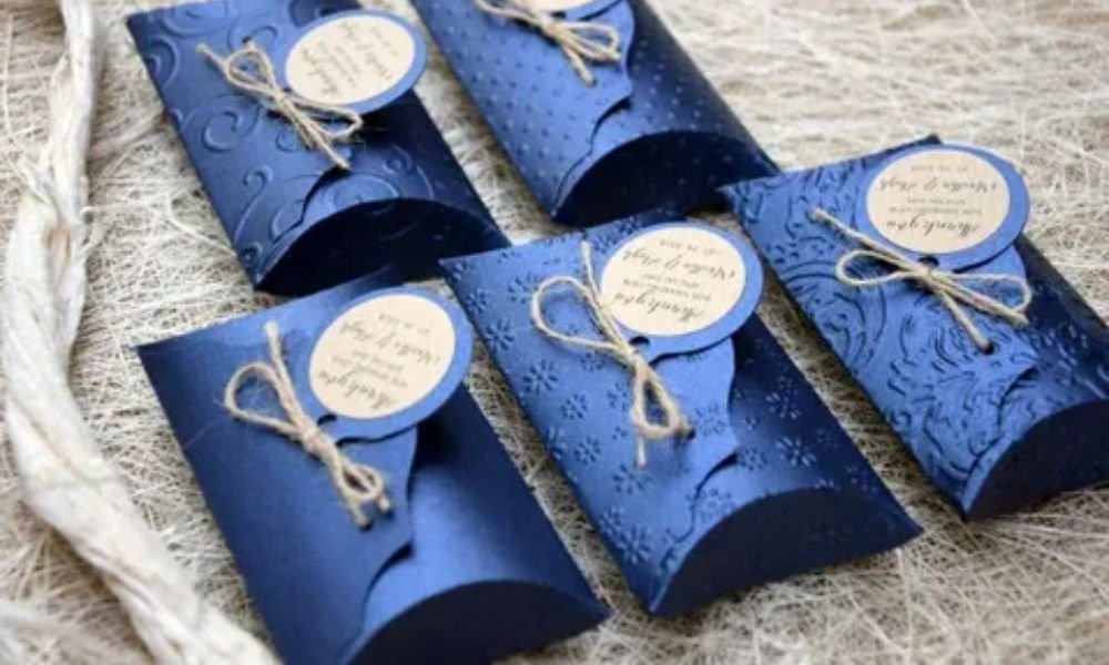 How Pillow Boxes Can Enhance Your Product Presentation