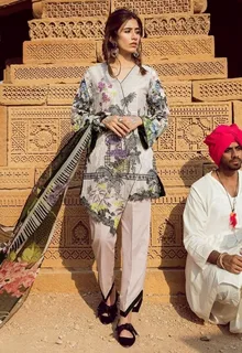 Top Fabric Choices for Pakistani Women’s Clothes