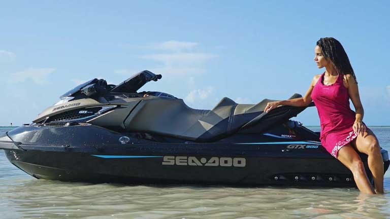 Exploring Boat Rentals in Muskoka