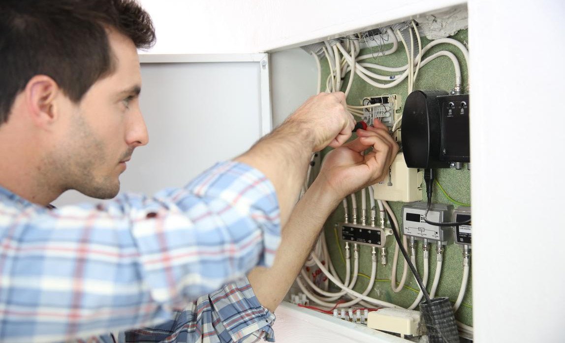 Innovative Lighting Solutions for Every Room: What a Domestic Electrician Recommends?