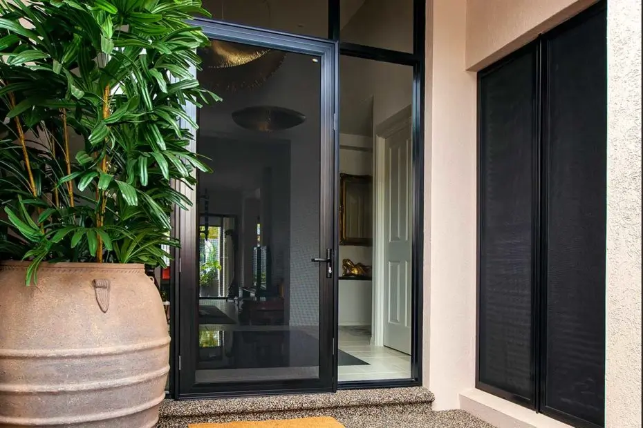 Warren Doors: Where Function Meets Curb Appeal