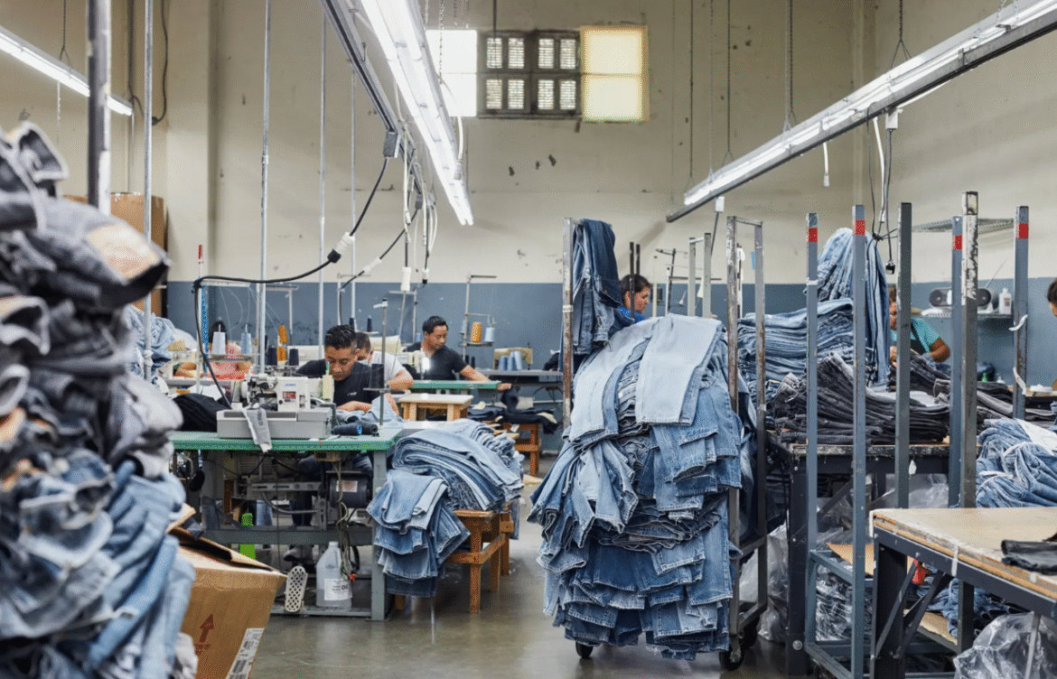 The Best Wholesale Jean Jackets Supplier in 2025