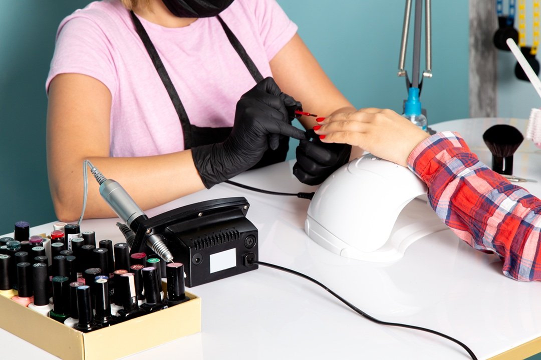 Where to Find the Best Gel Manicure Cost Near Corona, CA?