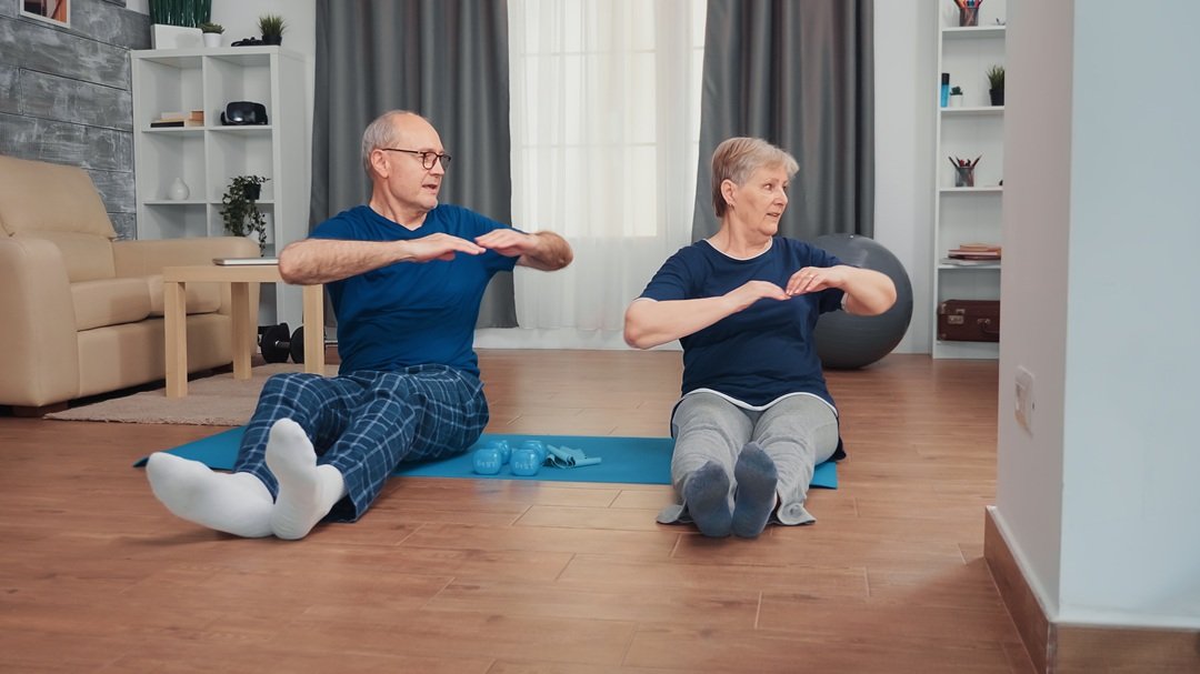 How to Strengthen Weak Legs in the Elderly at Home