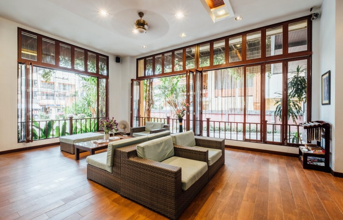 Transform Your Space with These Solid Oak Wood Flooring