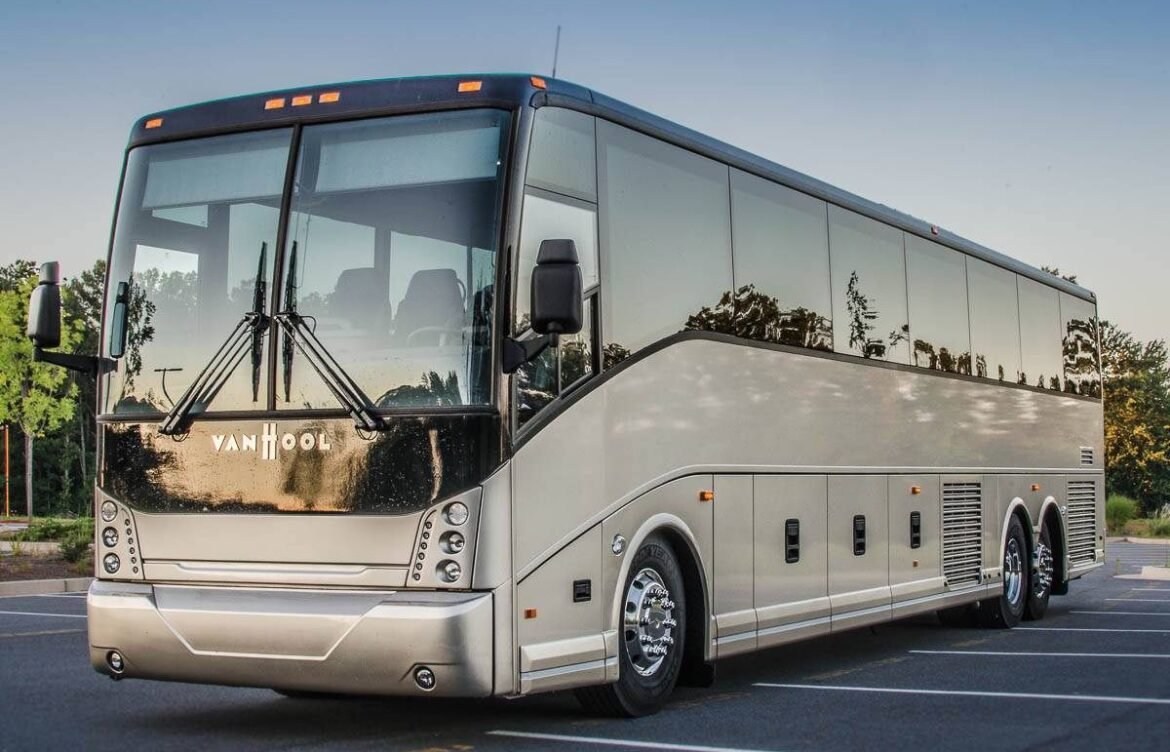 Hire a Luxury Coach in London for Comfortable Group Travel