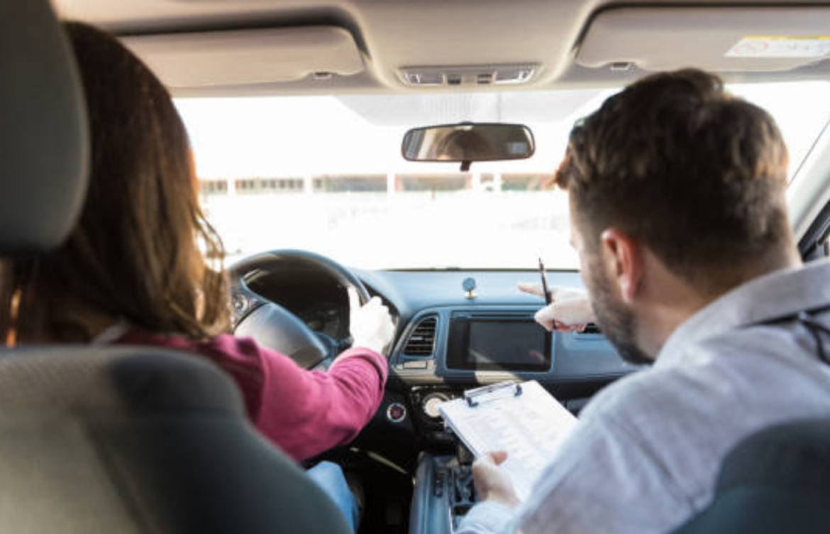 5 Things A New Learner Must Know Before First Driving Lesson