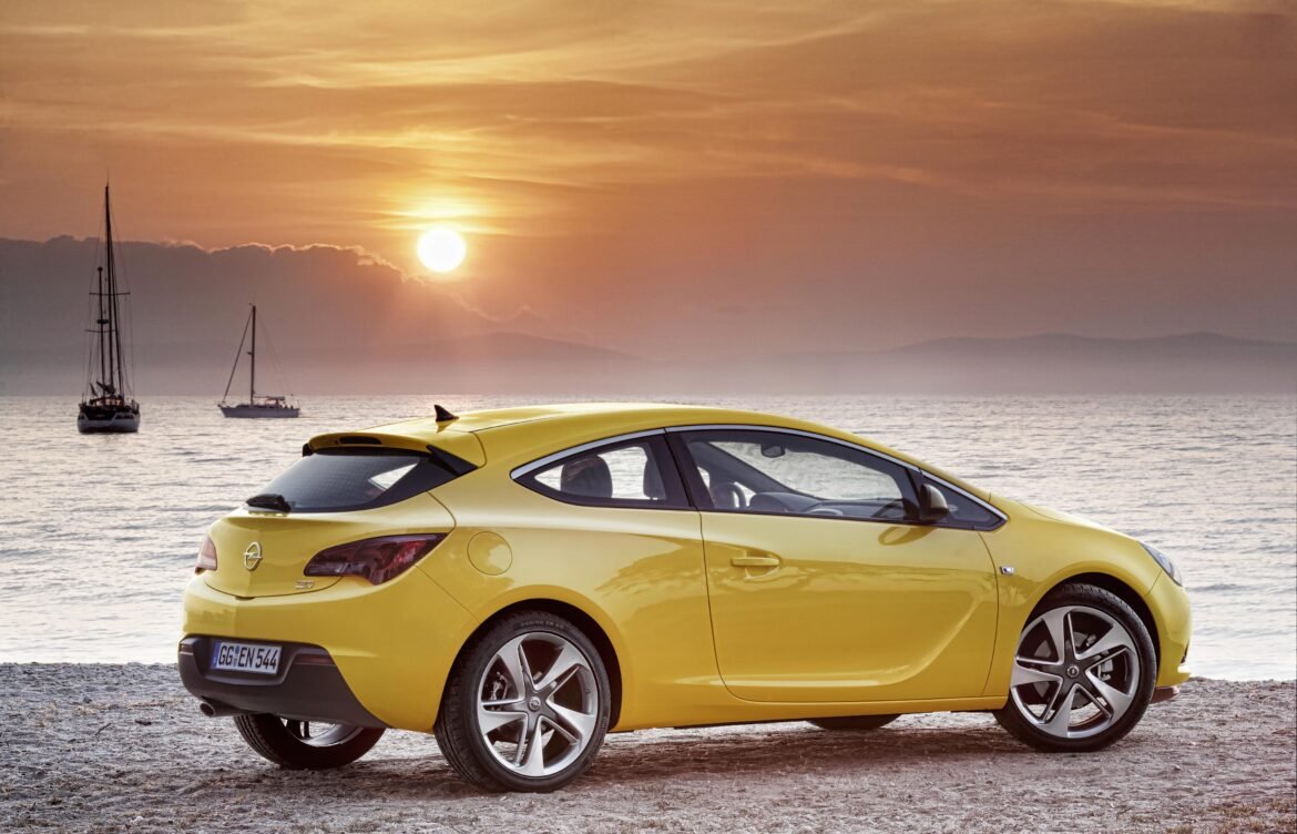 Opel AC Repair Expert in Dubai: Reliable Cooling Solutions for Your Vehicle